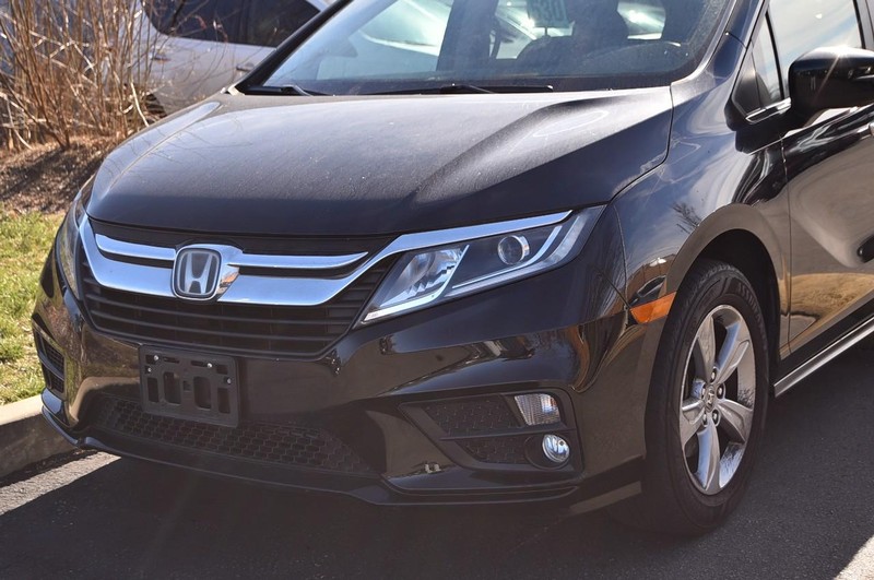 Honda Odyssey Vehicle Full-screen Gallery Image 02