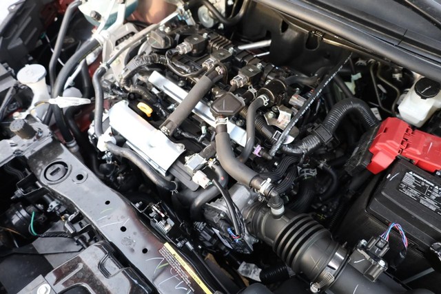 Nissan Versa Vehicle Image 23