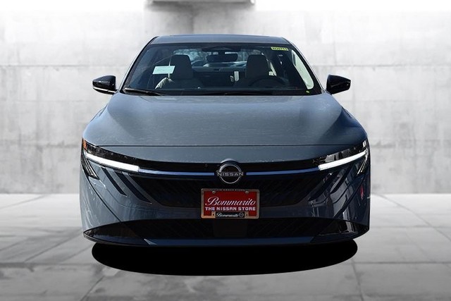 Nissan Sentra Vehicle Image 04