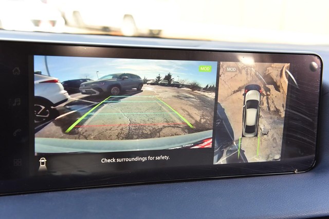 Nissan Sentra Vehicle Image 14