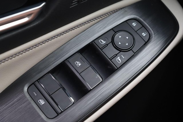 Nissan Sentra Vehicle Image 18