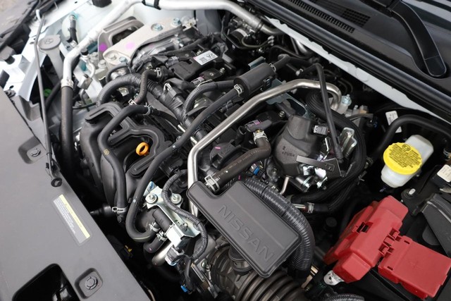 Nissan Sentra Vehicle Image 26