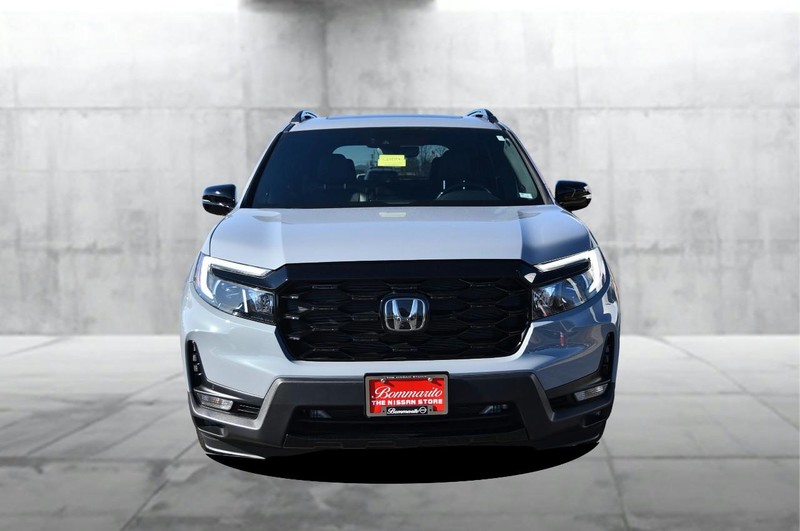 Honda Passport Vehicle Full-screen Gallery Image 04