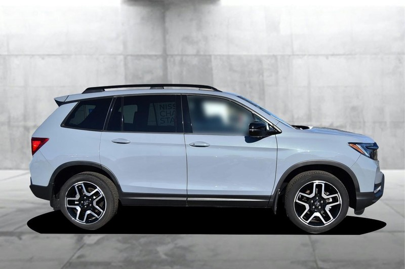 Honda Passport Vehicle Full-screen Gallery Image 05