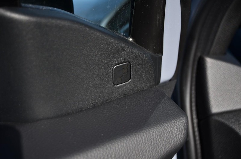 Honda Passport Vehicle Full-screen Gallery Image 12