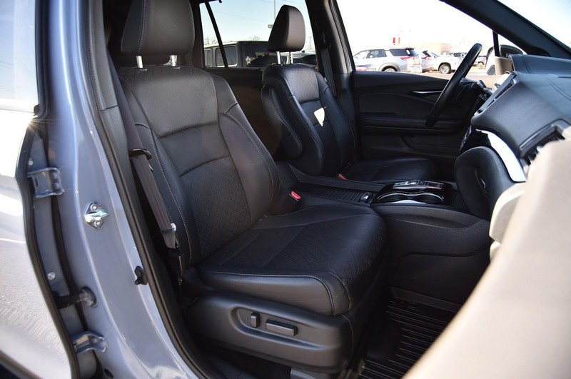 Honda Passport Vehicle Full-screen Gallery Image 26