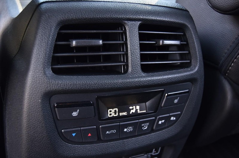 Honda Passport Vehicle Full-screen Gallery Image 29