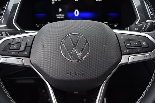 Volkswagen Tiguan Vehicle Image 18