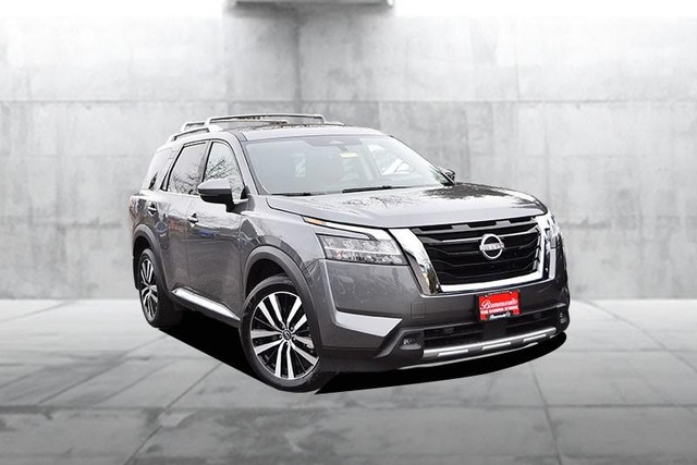 Nissan Pathfinder Vehicle Image 02