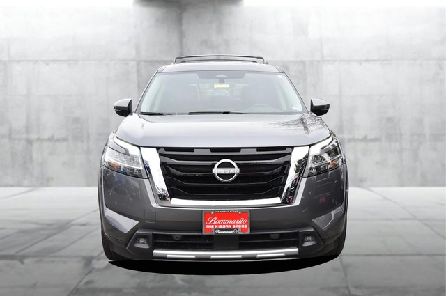 Nissan Pathfinder Vehicle Image 04