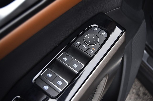 Nissan Pathfinder Vehicle Image 09