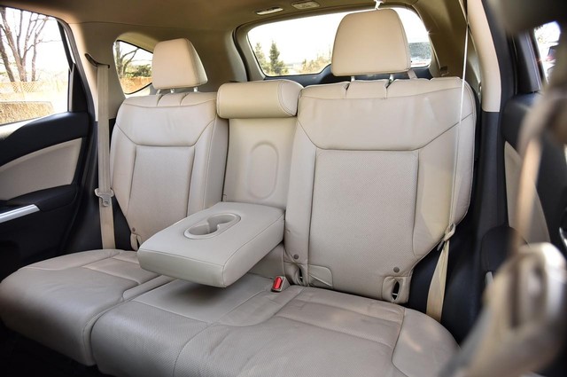 Honda CR-V Vehicle Image 24