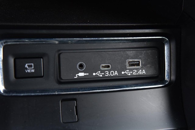 Subaru Ascent Vehicle Image 17