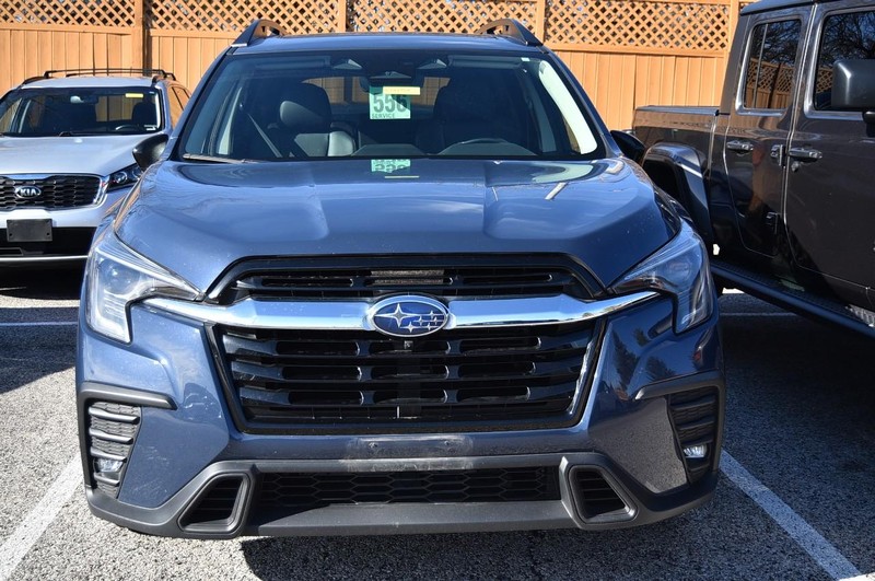 Subaru Ascent Vehicle Image 03