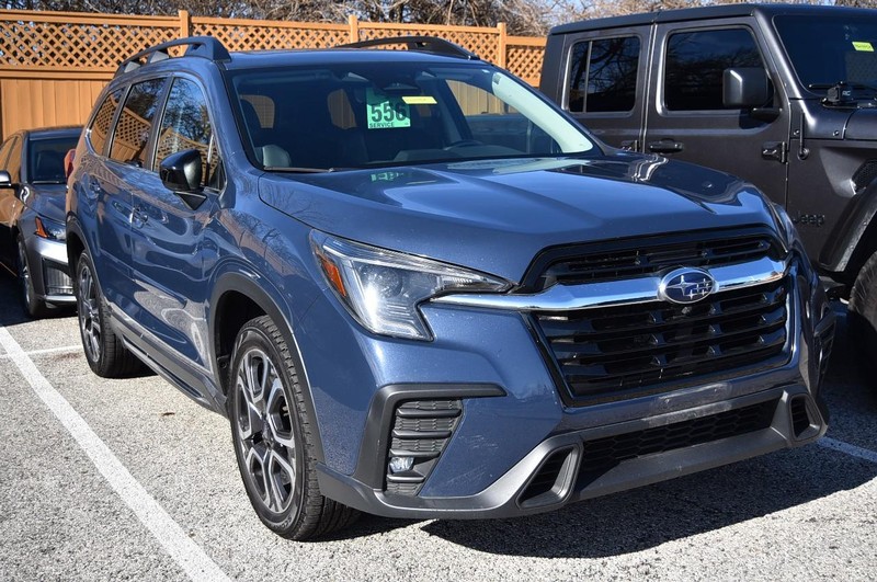 Subaru Ascent Vehicle Image 04