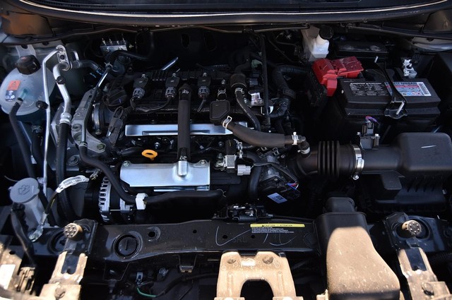 Nissan Versa Vehicle Image 23