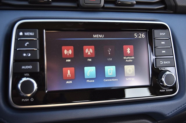 Nissan Versa Vehicle Image 13