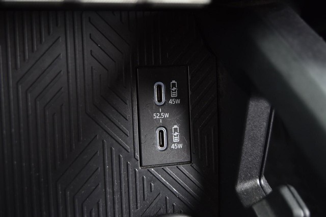 Toyota 4Runner Vehicle Image 16