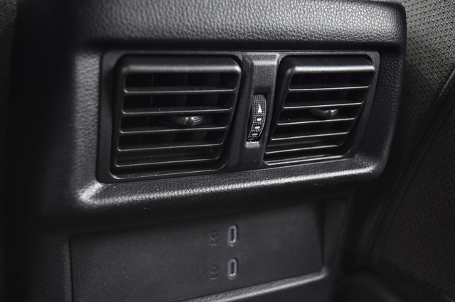 Toyota 4Runner Vehicle Image 23