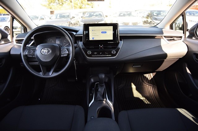 Toyota Corolla Vehicle Image 08