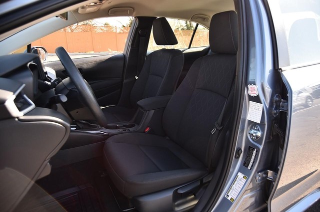 Toyota Corolla Vehicle Image 16