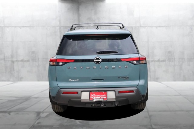 Nissan Pathfinder Vehicle Image 06