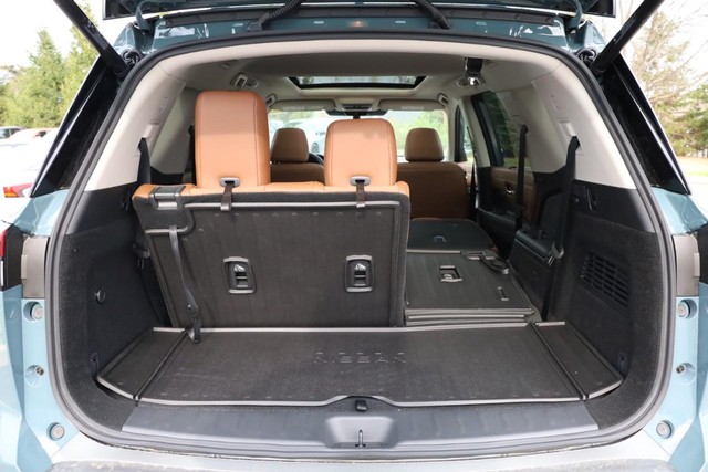 Nissan Pathfinder Vehicle Image 08