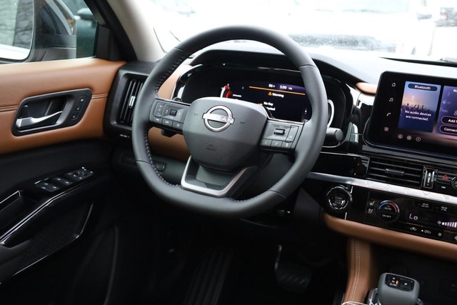 Nissan Pathfinder Vehicle Image 28