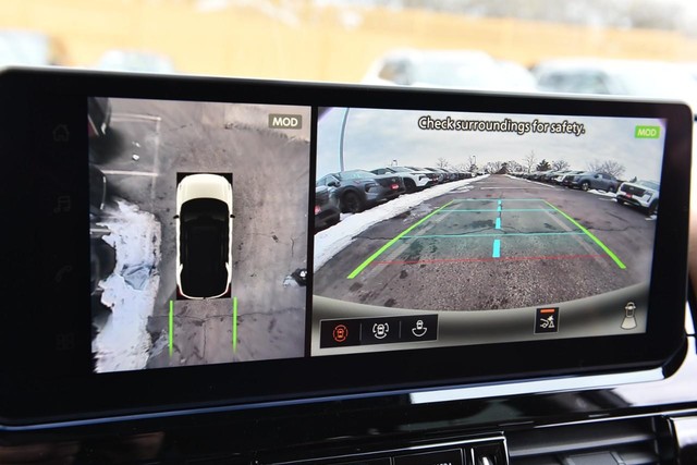 Nissan Pathfinder Vehicle Image 14