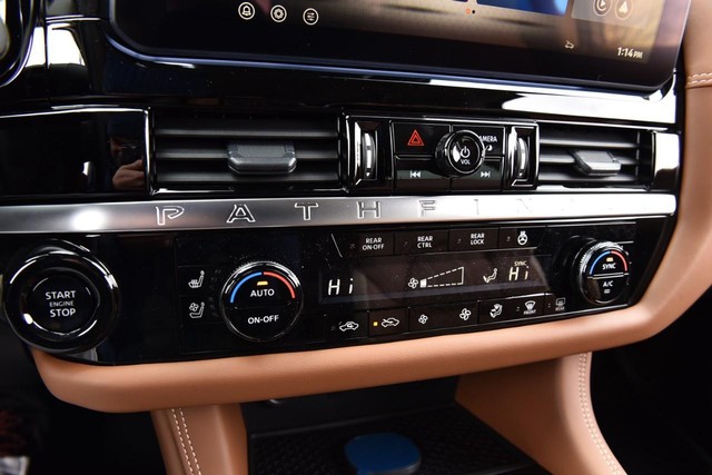 Nissan Pathfinder Vehicle Image 21