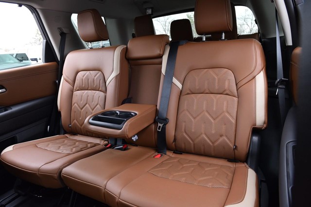 Nissan Pathfinder Vehicle Image 28