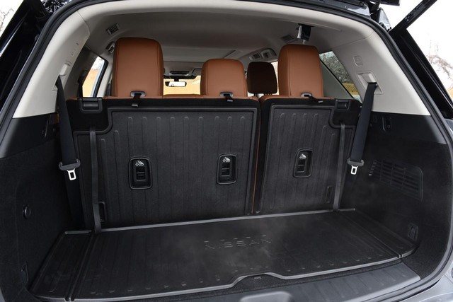 Nissan Pathfinder Vehicle Image 32