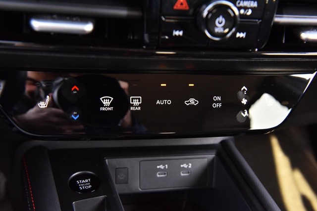 Nissan Kicks Vehicle Image 19