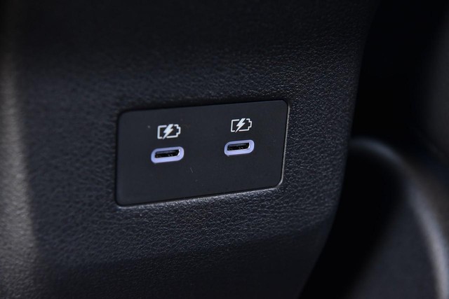 Nissan Kicks Vehicle Image 26