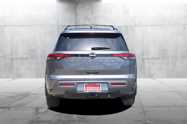 Nissan Pathfinder Vehicle Image 06