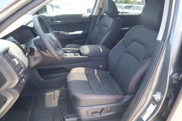Nissan Pathfinder Vehicle Image 20