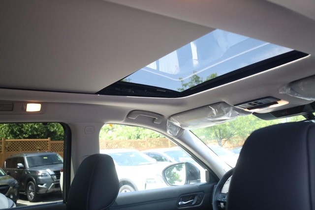 Nissan Pathfinder Vehicle Image 23