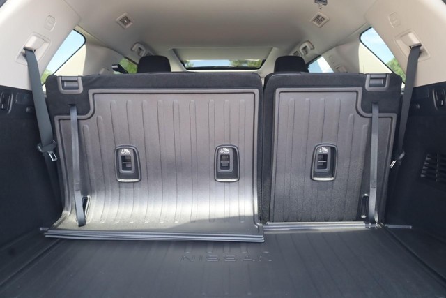 Nissan Pathfinder Vehicle Image 24