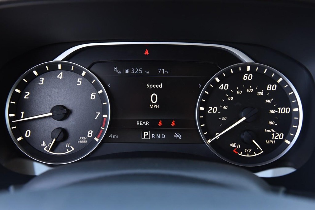 Nissan Frontier Vehicle Image 15