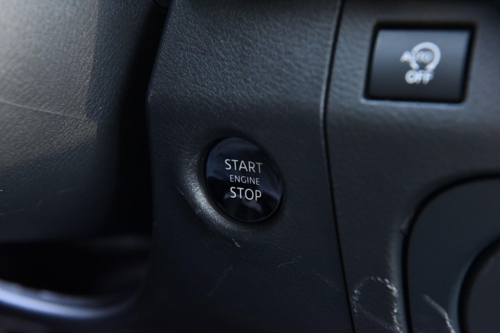 Nissan Frontier Vehicle Image 20