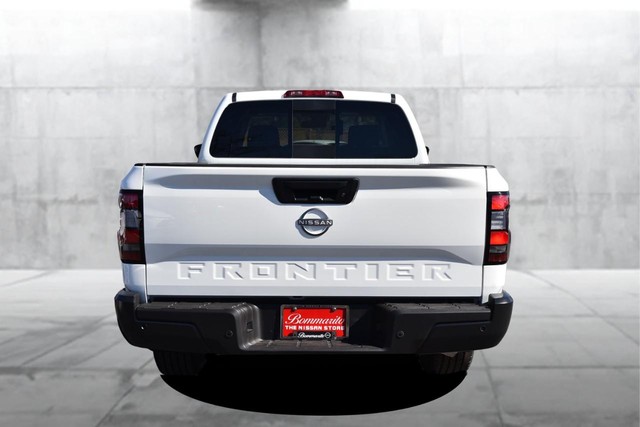Nissan Frontier Vehicle Image 06