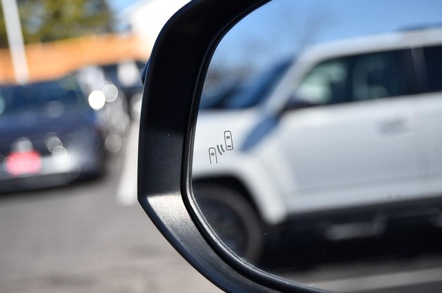 Toyota 4Runner Vehicle Image 10