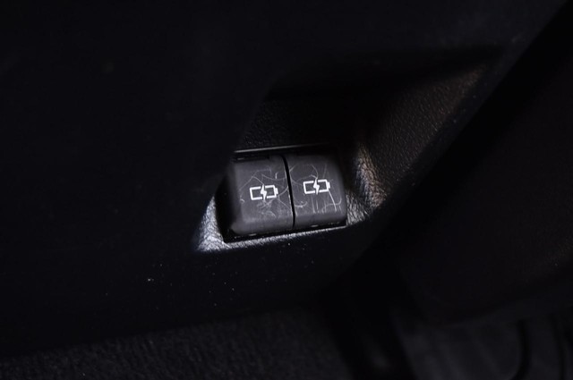 Toyota 4Runner Vehicle Image 23