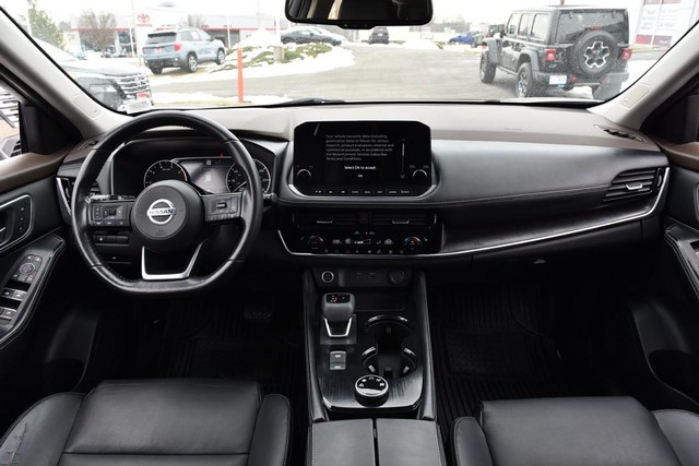 Nissan Rogue Vehicle Image 08