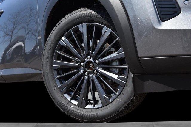 Nissan Pathfinder Vehicle Image 03