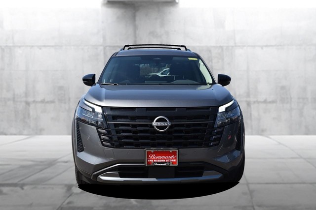 Nissan Pathfinder Vehicle Image 04