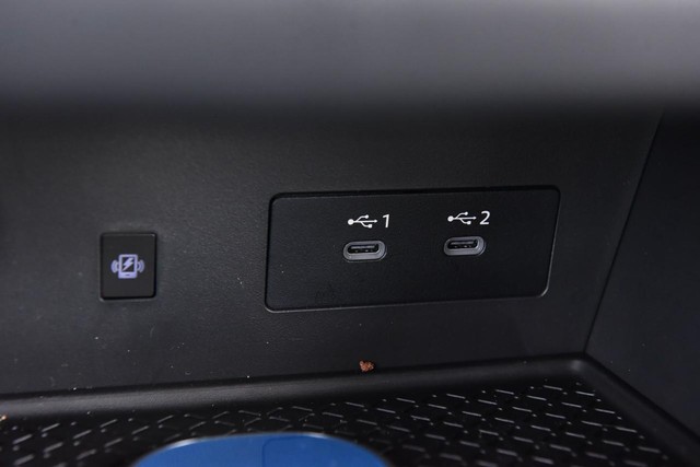 Nissan Pathfinder Vehicle Image 21