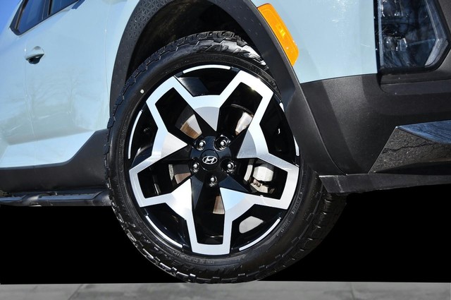 Hyundai Santa Cruz Vehicle Full-screen Gallery Image 03