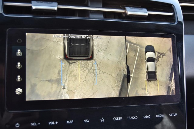 Hyundai Santa Cruz Vehicle Full-screen Gallery Image 16