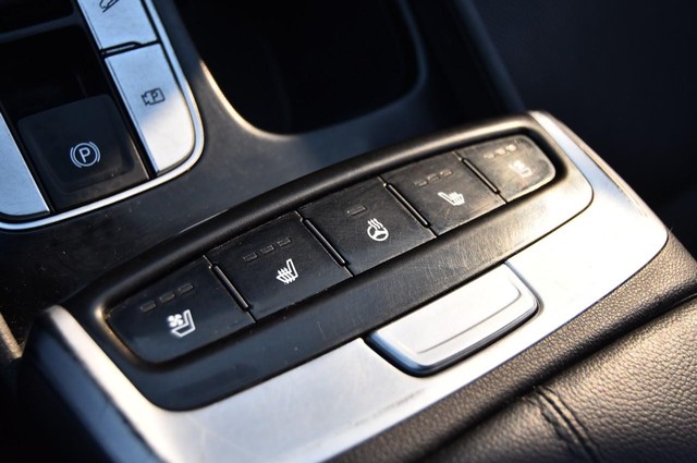 Hyundai Santa Cruz Vehicle Full-screen Gallery Image 22